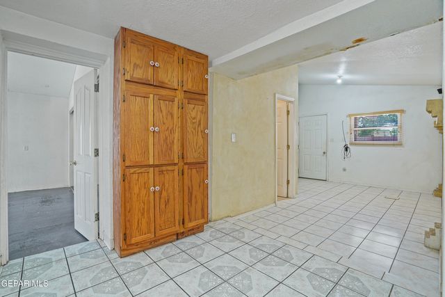 306 A Street SW, Fabens, TX 79838