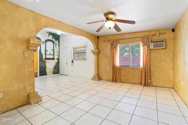 306 A Street SW, Fabens, TX 79838
