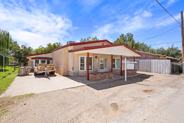 306 A Street SW, Fabens, TX 79838
