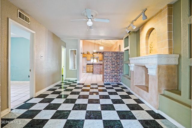 306 A Street SW, Fabens, TX 79838