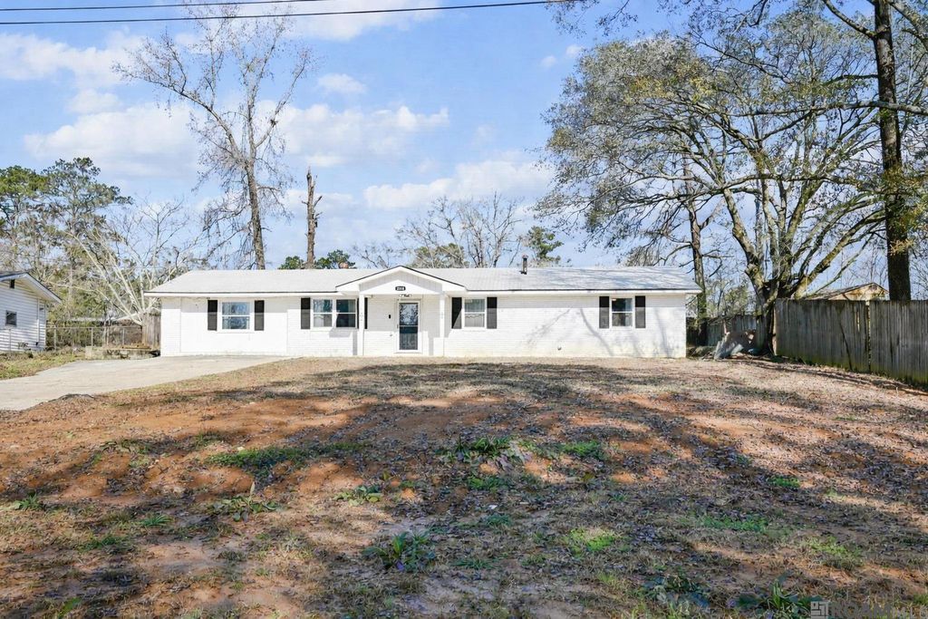 2318 Violet St, Jackson, LA 70748
