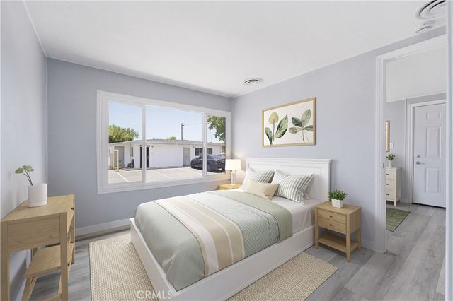 3157 E I Avenue E2, Lancaster, CA 93535