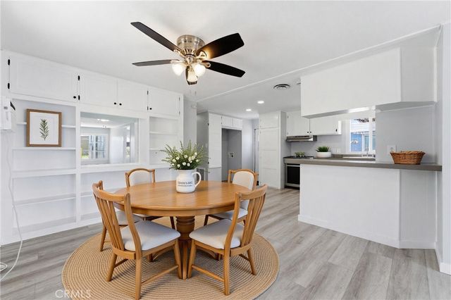 3157 E I Avenue E2, Lancaster, CA 93535