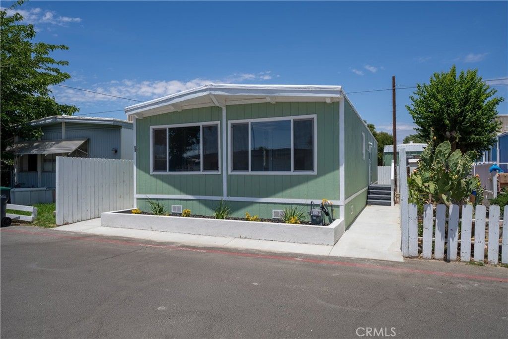 3157 E I Avenue E2, Lancaster, CA 93535