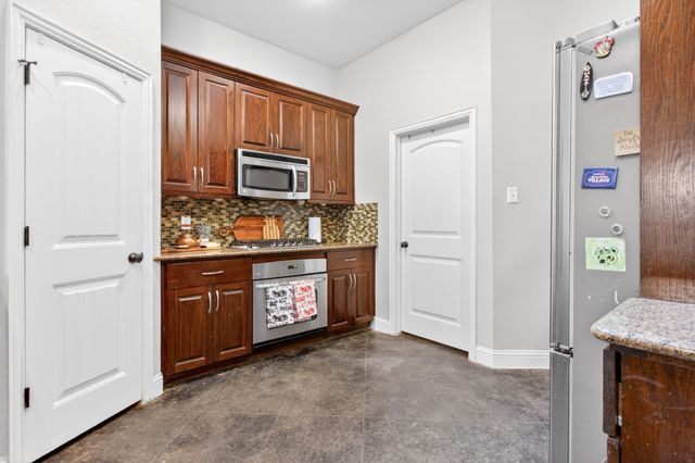 1227 Belle Meade Way, Burleson, TX 76028