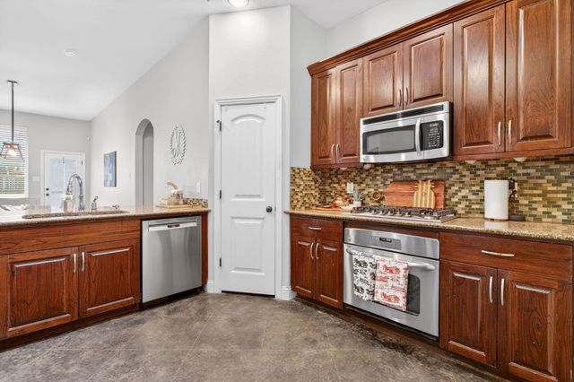 1227 Belle Meade Way, Burleson, TX 76028