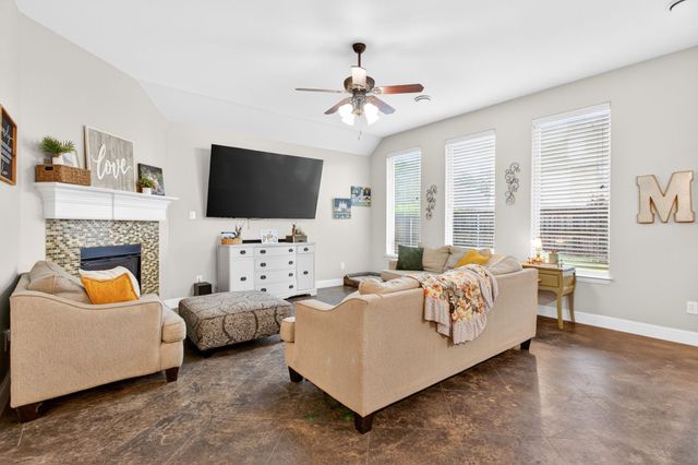 1227 Belle Meade Way, Burleson, TX 76028