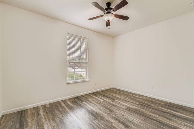 334 Nandina DR, Buda, TX 78610