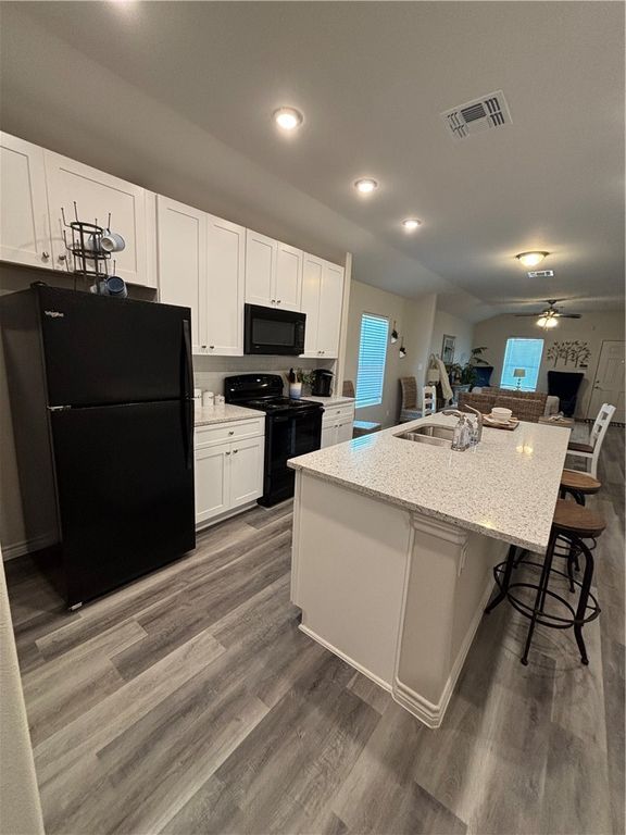 1010 25th St, Corpus Christi, TX 78405 — photo 4
