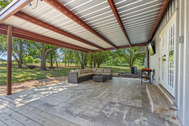 10443 Fm 512, Wolfe City, TX 75496