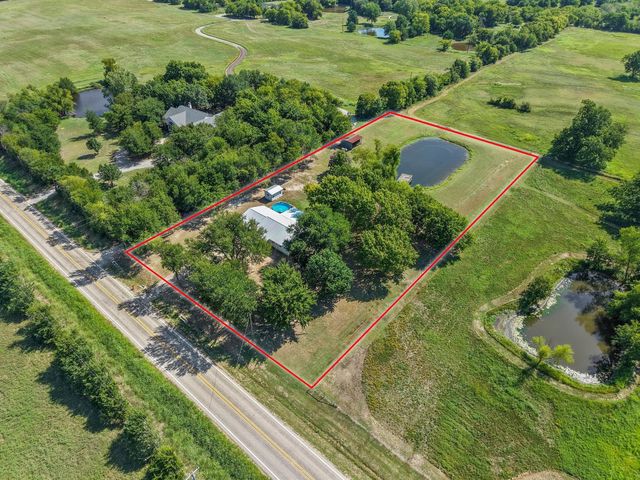 10443 Fm 512, Wolfe City, TX 75496