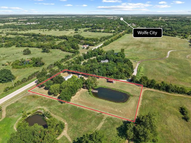 10443 Fm 512, Wolfe City, TX 75496