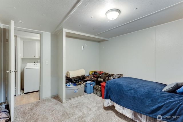 215 North Avenue, Kelso, WA 98626