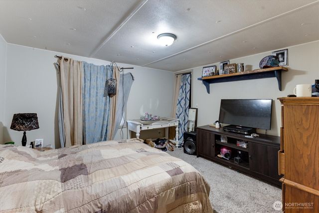 215 North Avenue, Kelso, WA 98626