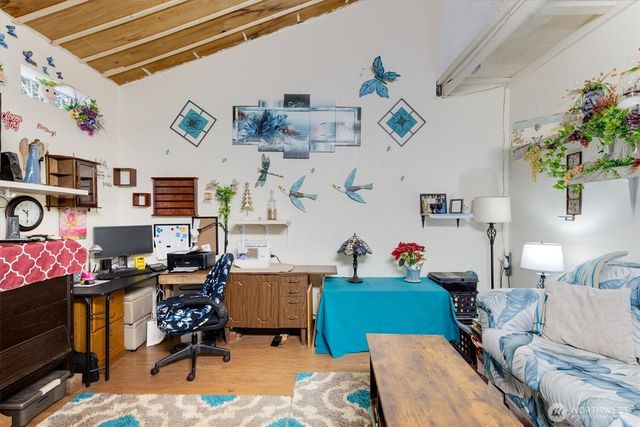 215 North Avenue, Kelso, WA 98626