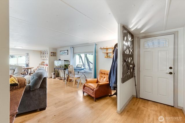 215 North Avenue, Kelso, WA 98626