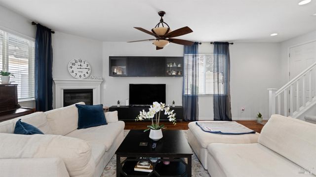 1157 N Station Dr, Vacaville, CA 95688