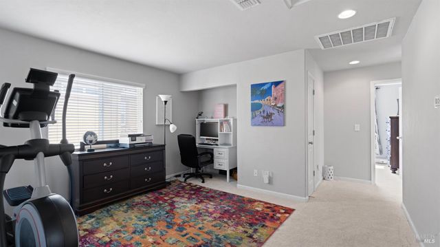 1157 N Station Dr, Vacaville, CA 95688