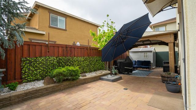 1157 N Station Dr, Vacaville, CA 95688