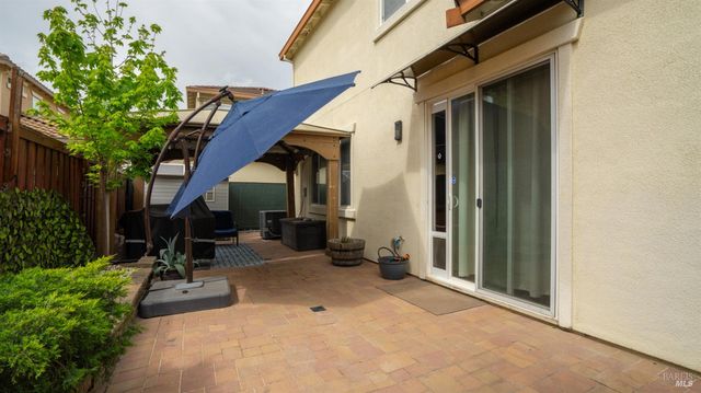 1157 N Station Dr, Vacaville, CA 95688