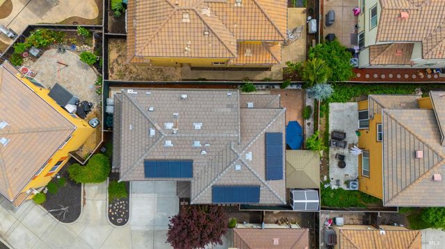 1157 N Station Dr, Vacaville, CA 95688