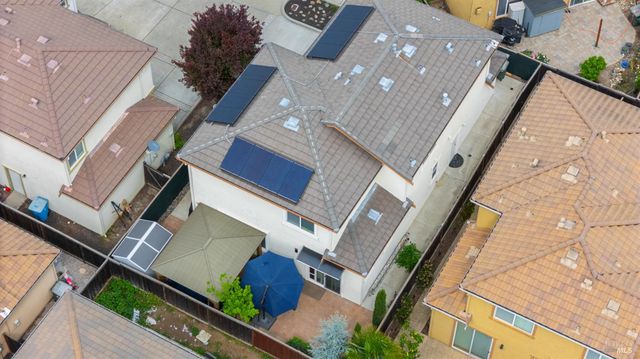 1157 N Station Dr, Vacaville, CA 95688