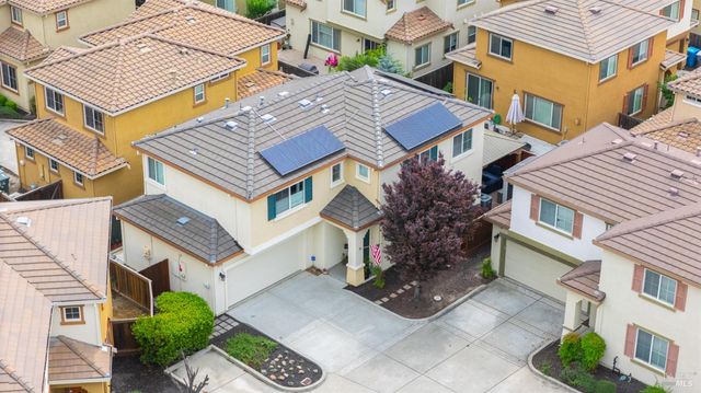 1157 N Station Dr, Vacaville, CA 95688