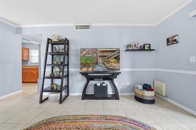10433 CARROLLBROOK COURT 105, Tampa, FL 33618