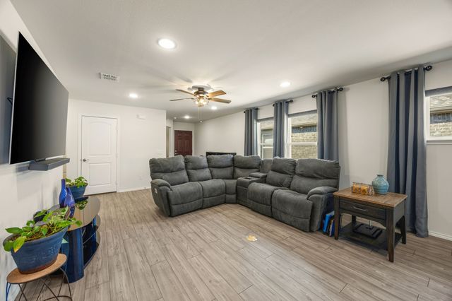 1231 Freedom Lane, Little Elm, TX 76227