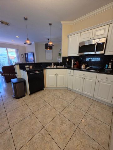 11253 NW 47th Ln, Doral, FL 33178