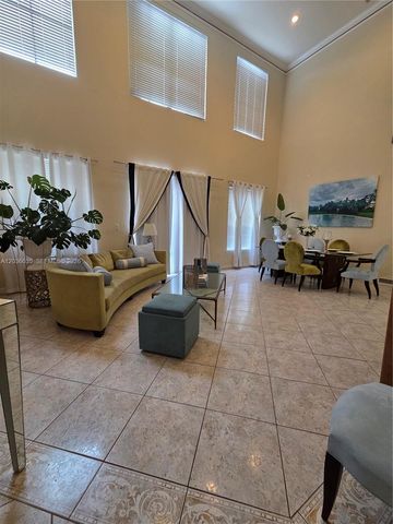 11253 NW 47th Ln, Doral, FL 33178