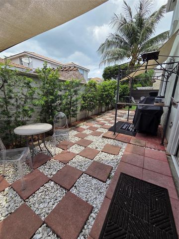 11253 NW 47th Ln, Doral, FL 33178