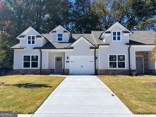 74 Village Court 11, Cleveland, GA 30528
