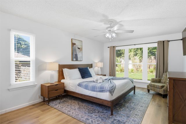 747 Cedar Leaf Circle, Lake Dallas, TX 75065