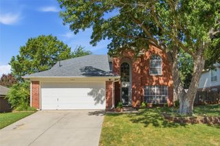 747 Cedar Leaf Circle, Lake Dallas, TX 75065