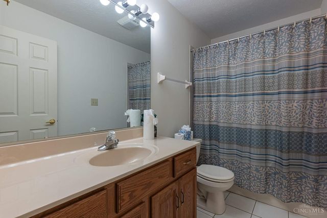 19 Hathaway Commons Drive, Lebanon, OH 45036