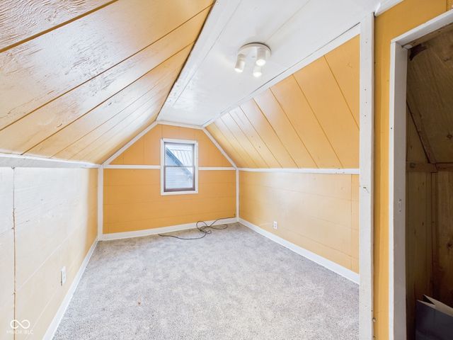 1027 W 11th Street, Anderson, IN 46016