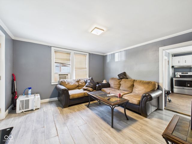 1027 W 11th Street, Anderson, IN 46016