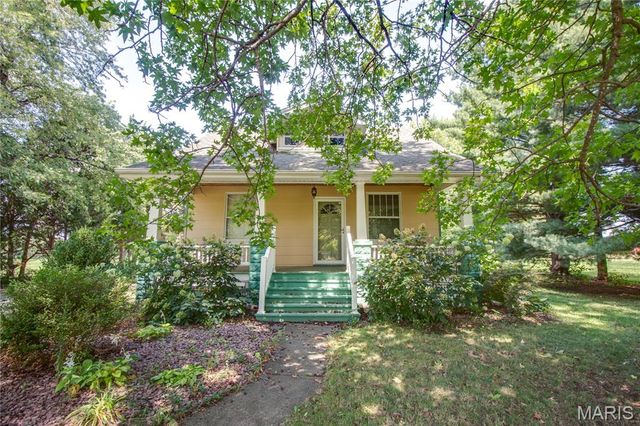 13554 Cannedy Road, Carlinville, IL 62626