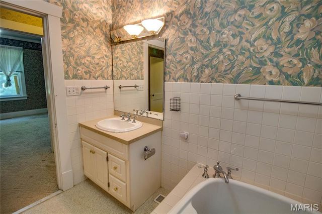 13554 Cannedy Road, Carlinville, IL 62626