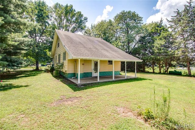 13554 Cannedy Road, Carlinville, IL 62626