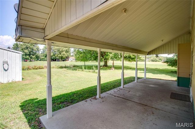 13554 Cannedy Road, Carlinville, IL 62626