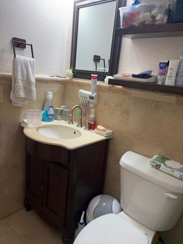 10501 NW 35th Place, Miami, FL 33147