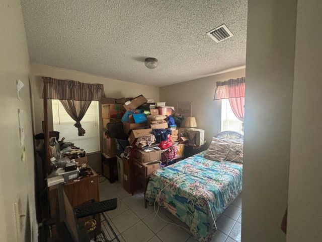 10501 NW 35th Place, Miami, FL 33147