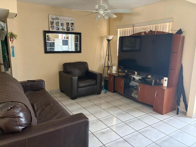 10501 NW 35th Place, Miami, FL 33147