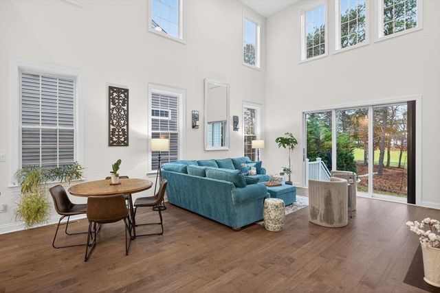 34 Briarwood, Plymouth, MA 02360