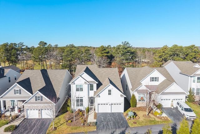 34 Briarwood, Plymouth, MA 02360