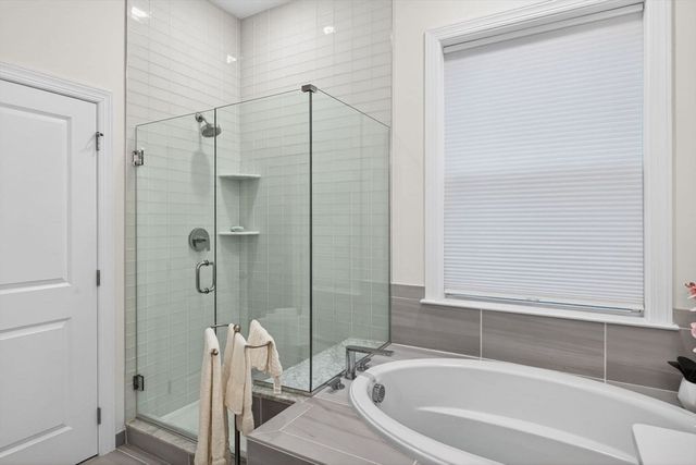 34 Briarwood, Plymouth, MA 02360