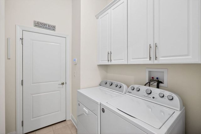 34 Briarwood, Plymouth, MA 02360