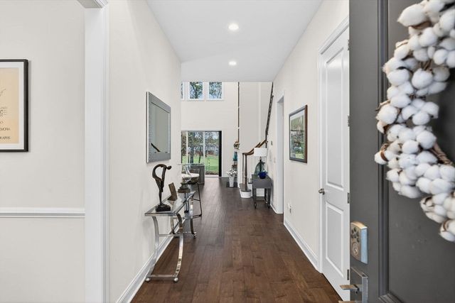 34 Briarwood, Plymouth, MA 02360